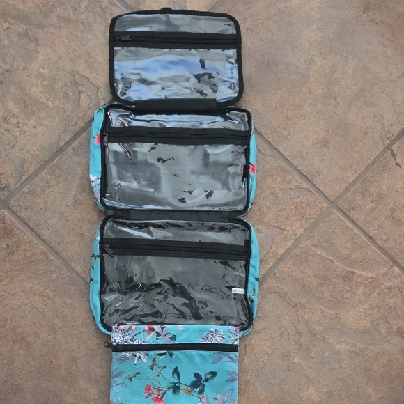 Teal with flowers hanging travel, toiletry bag, large - Picture 4 of 5